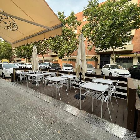 Hostal Restaurante Avenida De Madrid تيراسا المظهر الخارجي الصورة