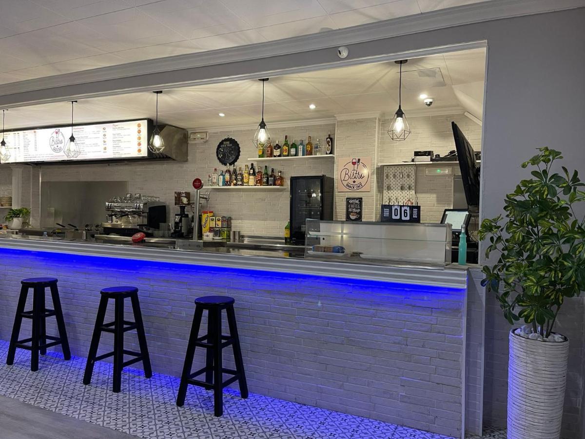 Hostal Restaurante Avenida De Madrid تيراسا المظهر الخارجي الصورة