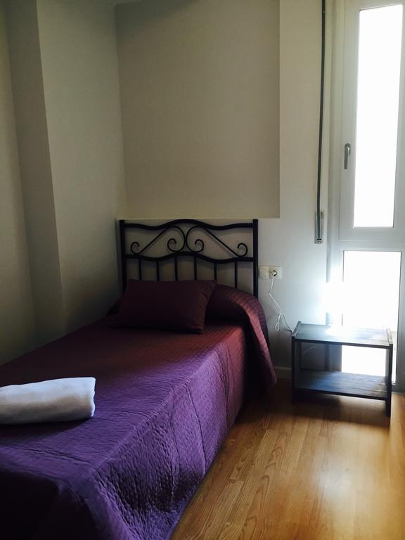 Hostal Restaurante Avenida De Madrid تيراسا المظهر الخارجي الصورة