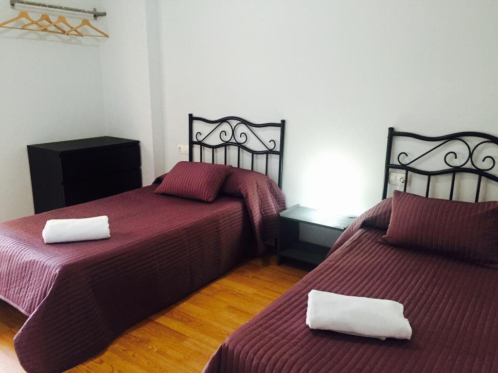 Hostal Restaurante Avenida De Madrid تيراسا المظهر الخارجي الصورة