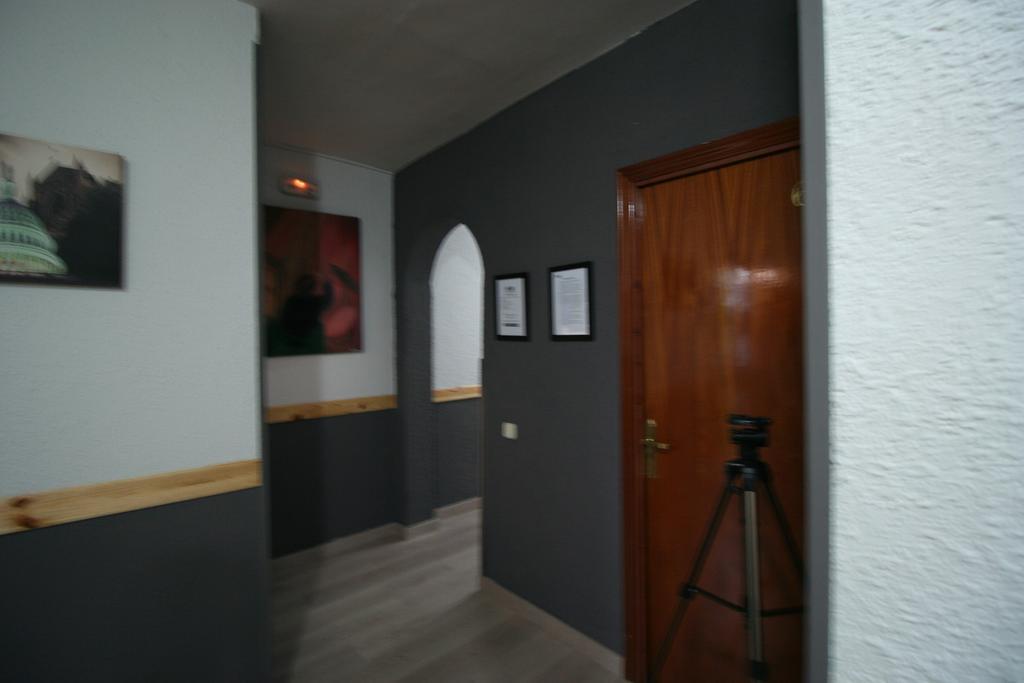 Hostal Restaurante Avenida De Madrid تيراسا المظهر الخارجي الصورة